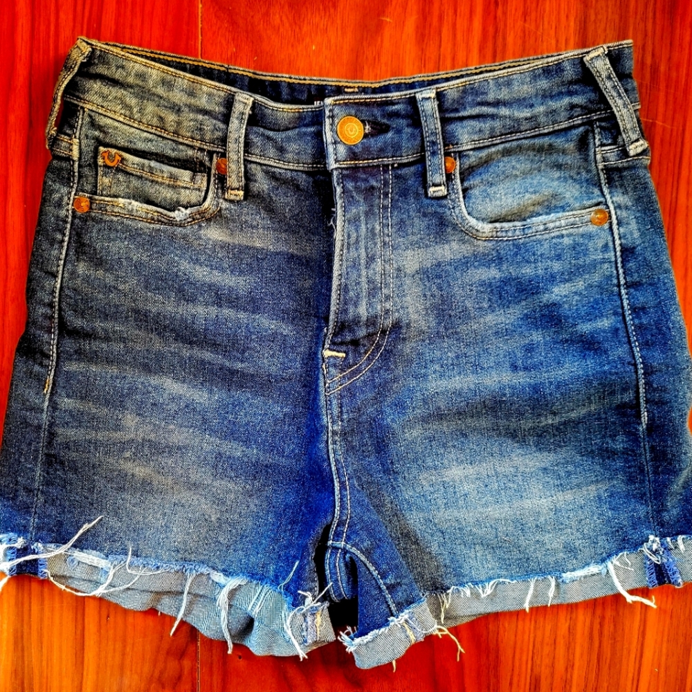 True Religion Jennie Curvy High Rise Short Size 28